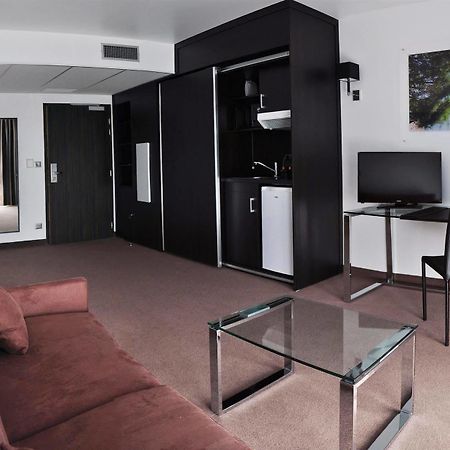 Golden Tulip Pornic Suites Exterior foto